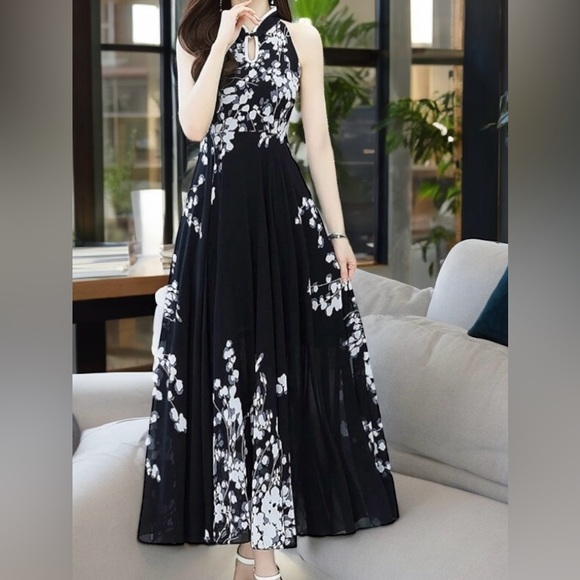 NWT Five Cats A-line Cherry Blossom Silky Maxi Dress US Sz US 8, 10 - Picture 2 of 9